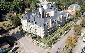 Lindo apartamento de 3 quartos no centro turístico